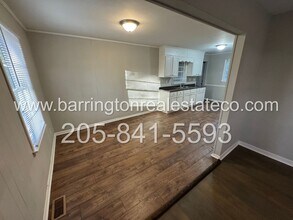 1365 5th Pl NW in Center Point, AL - Foto de edificio - Building Photo