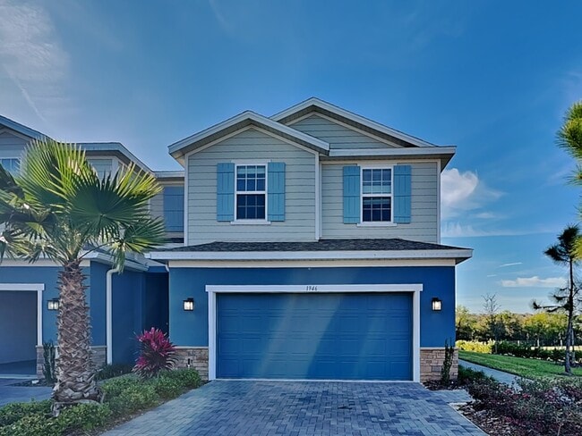 1946 Holden Ridge Ln.