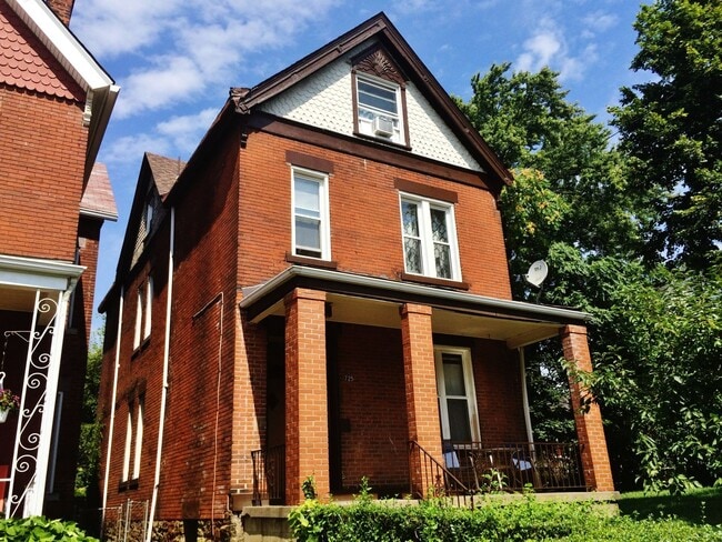 property at 725 N Euclid Ave