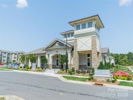 15155 Ollie Dr, Unit Fairmount in Charlotte, NC - Building Photo