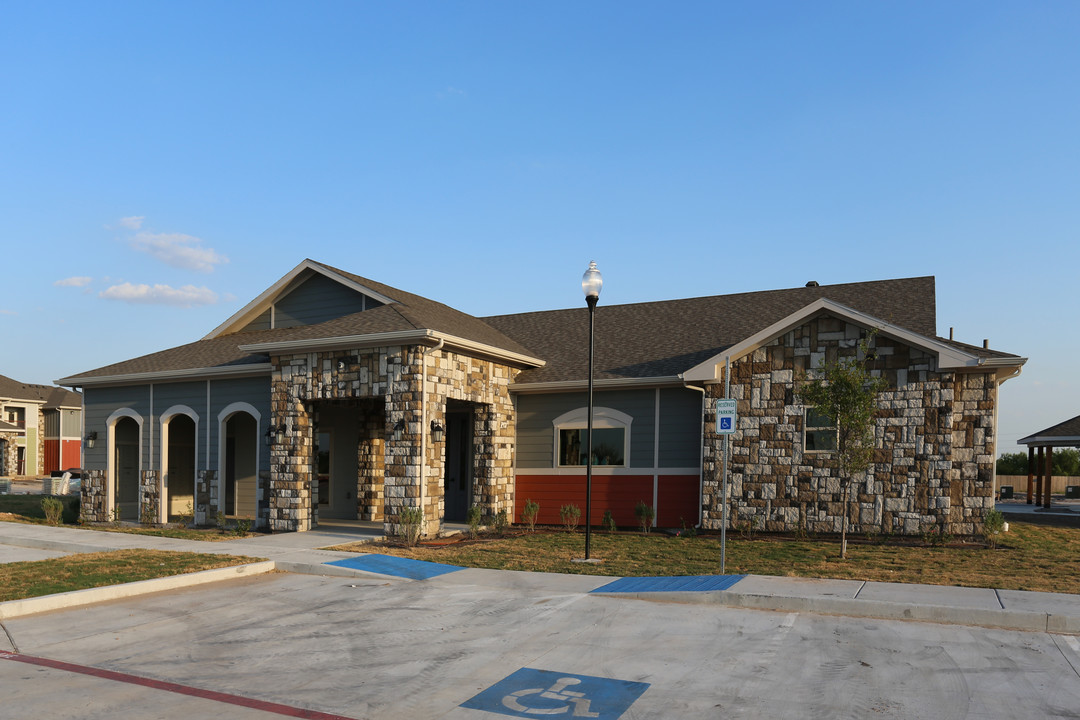 Gran Cielo in Rio Grande City, TX - Building Photo