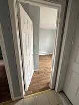 34 Bedford St, Unit A in Hartford, CT - Building Photo