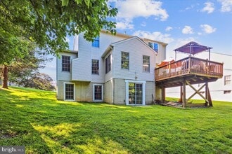 18518 Gingerbread Ln in Gaithersburg, MD - Building Photo - Building Photo