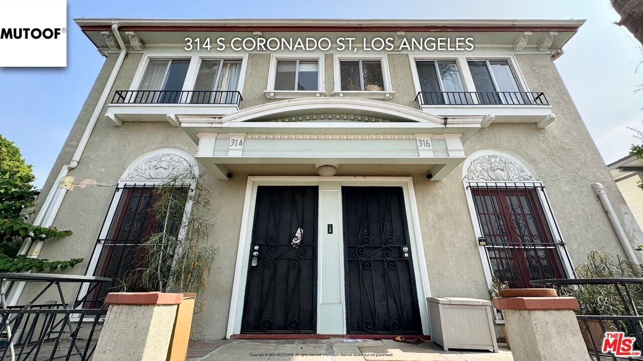 314 S Coronado St in Los Angeles, CA - Building Photo