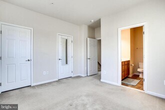 7125 Penny Lane in Elkridge, MD - Building Photo - Building Photo