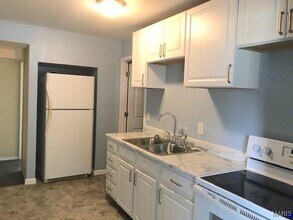 1119 Wabash Ave in Belleville, IL - Building Photo - Building Photo