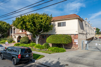 Casa Monterey in Bellflower, CA - Building Photo - Building Photo