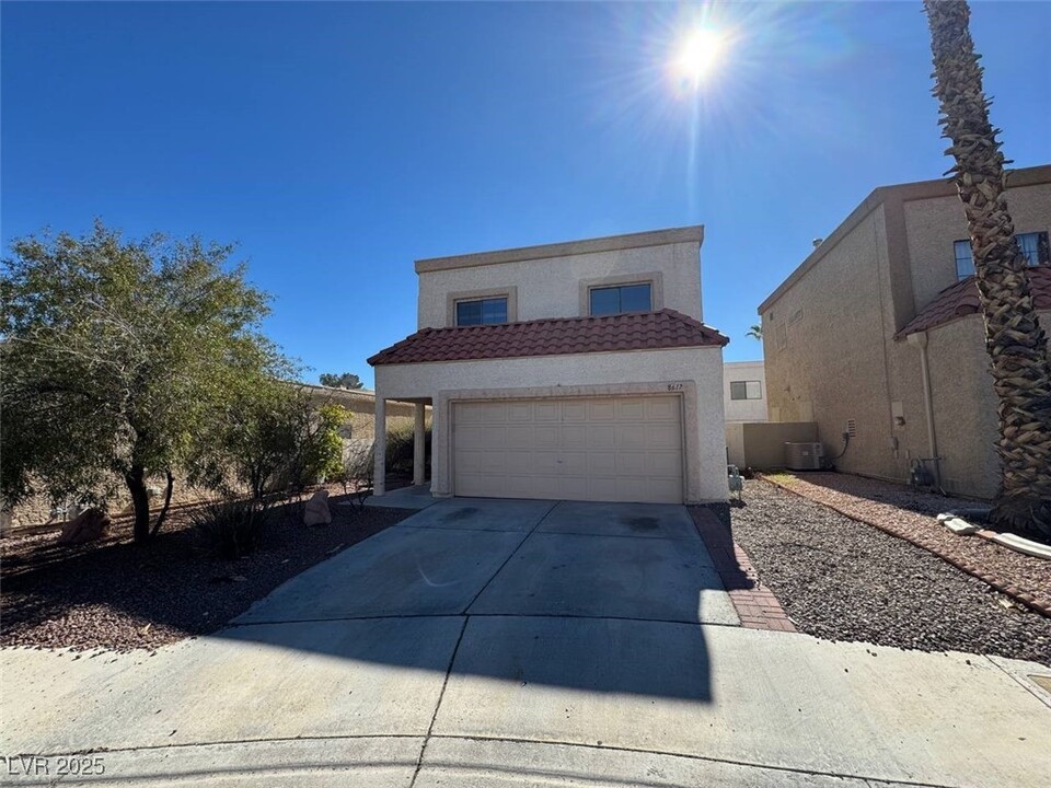 8617 Paddle Wheel Way in Las Vegas, NV - Building Photo