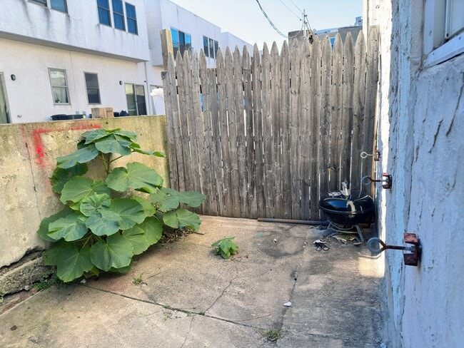 338 Snyder Ave in Philadelphia, PA - Building Photo - Building Photo