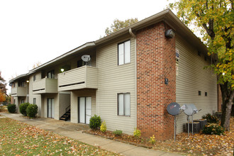 Parkside Village in Huntsville, AL - Building Photo - Building Photo