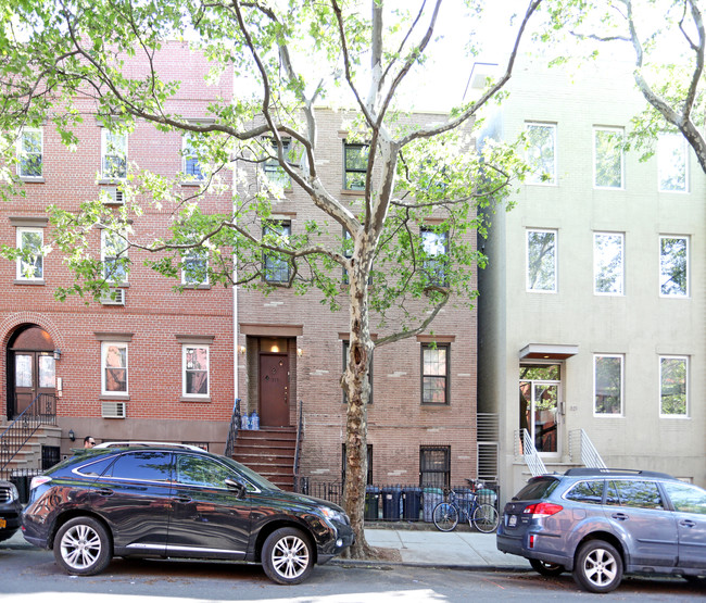 319 Union St in Brooklyn, NY - Foto de edificio - Building Photo