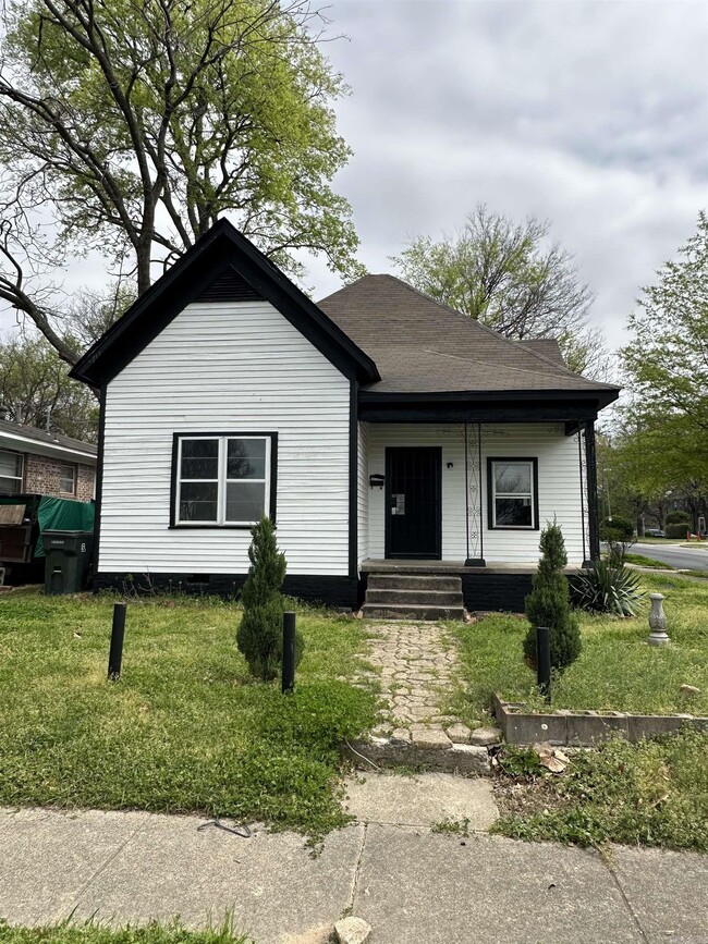 property at 1621 S State St