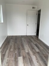 3485 Hadley Way in Santa Maria, CA - Foto de edificio - Building Photo