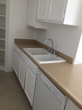 5843 Glacier Sun Dr in San Antonio, TX - Building Photo - Building Photo