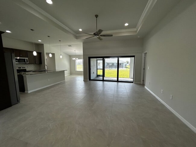 1626 NW 42nd Pl in Cape Coral, FL - Building Photo - Building Photo