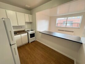 30 Mohawk Rd W in Hamilton, ON - Building Photo
