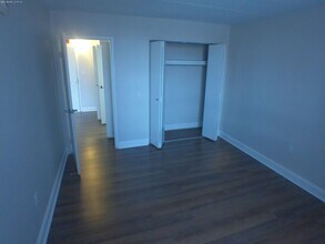 546 Centre St, Unit #1 in Boston, MA - Building Photo - Building Photo