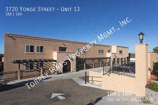 3720 Yonge St in San Diego, CA - Building Photo