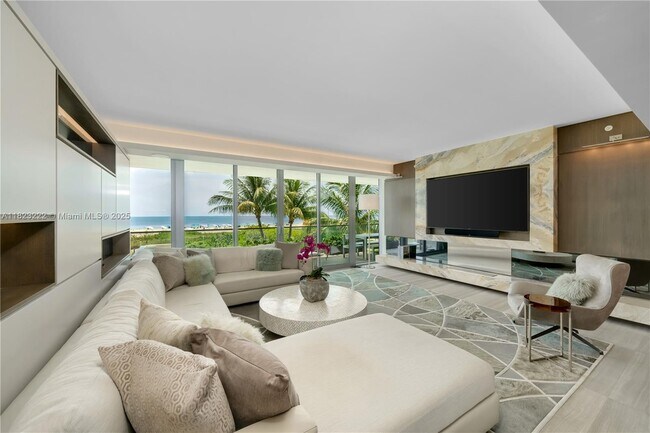 321 Ocean Dr in Miami Beach, FL - Building Photo - Building Photo
