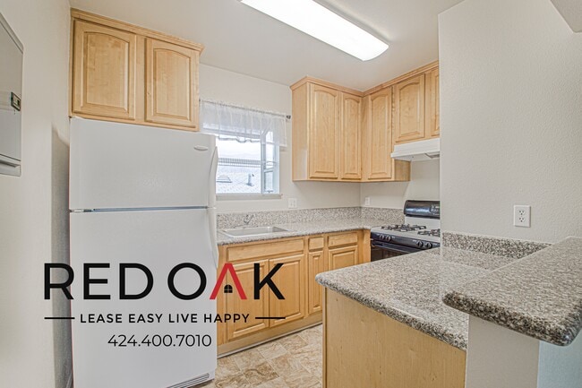 380 S Sierra Madre Blvd in Pasadena, CA - Building Photo - Building Photo