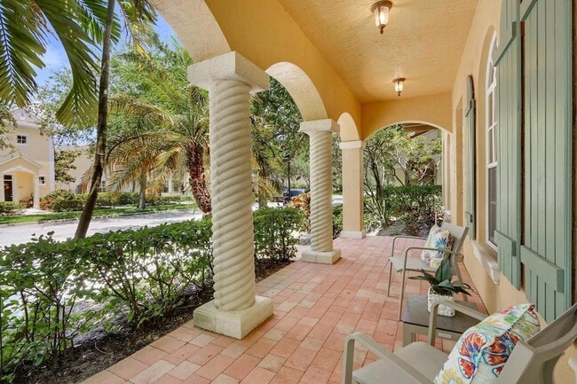 106 Santiago Dr in Jupiter, FL - Building Photo - Building Photo