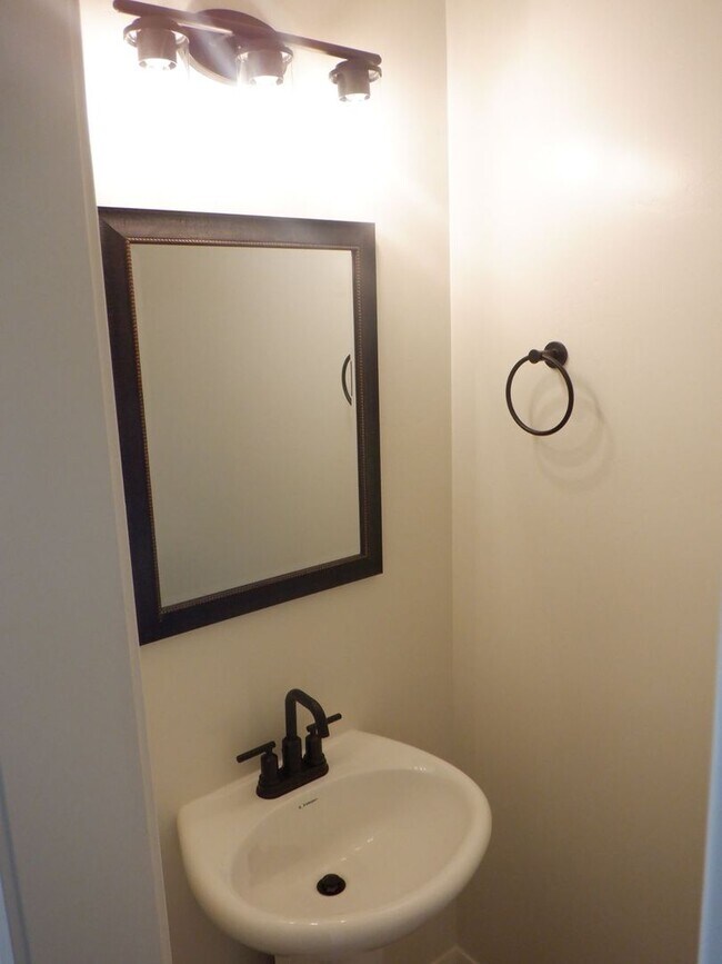 4283 Highway 56 in Cedar City, UT - Building Photo - Building Photo