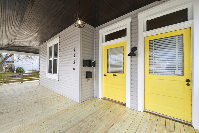 1234 Ridge Ave in Coraopolis, PA - Building Photo - Building Photo