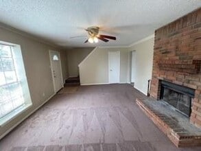 707 Brookhaven Dr in Lancaster, TX - Building Photo - Building Photo