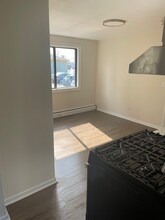 25 Waterman Ave in East Providence, RI - Building Photo - Building Photo