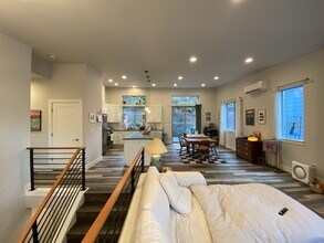 10 Green Hill Road in Bellingham, WA - Building Photo - Building Photo