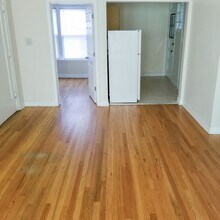 3916 N Pine Grove Ave, Unit 3W in Chicago, IL - Building Photo - Building Photo