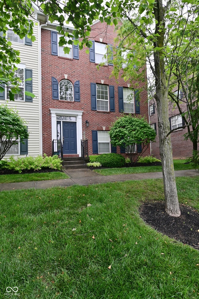 11829 Esty Way in Carmel, IN - Building Photo - Building Photo