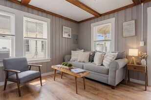 2 Island Path in Hampton, NH - Building Photo