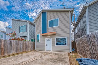 119 E 32nd St in Houston, TX - Building Photo - Building Photo