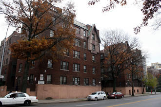 2851  Bronx Park East in Bronx, NY - Foto de edificio - Building Photo