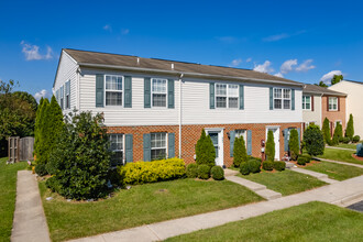 Alban Place Townhomes in Frederick, MD - Building Photo - Primary Photo