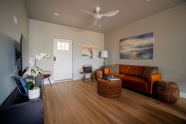 111 W Sunny Isle Dr in South Padre Island, TX - Building Photo - Building Photo