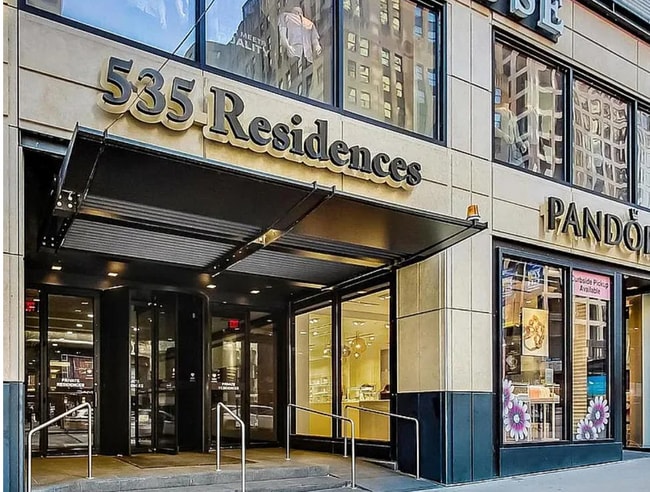property at 535 N Michigan Ave