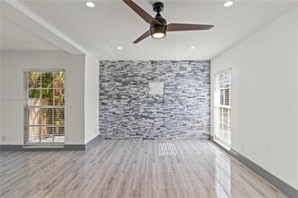 7913 NW 72nd Ave in Tamarac, FL - Building Photo - Building Photo