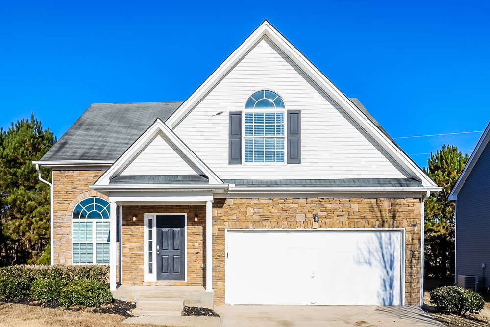 7814 Bell Tower Ln in Fairburn, GA - Foto de edificio