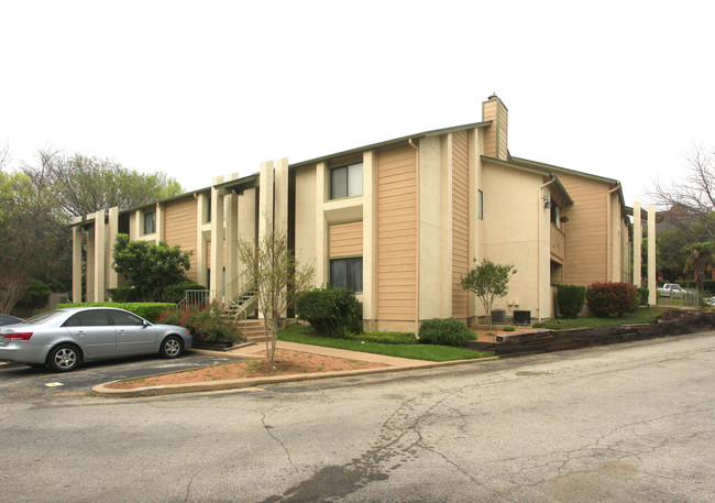 Summerhouse Condominiums in Austin, TX - Building Photo - Building Photo