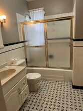 324 N 38th St in Omaha, NE - Building Photo - Building Photo