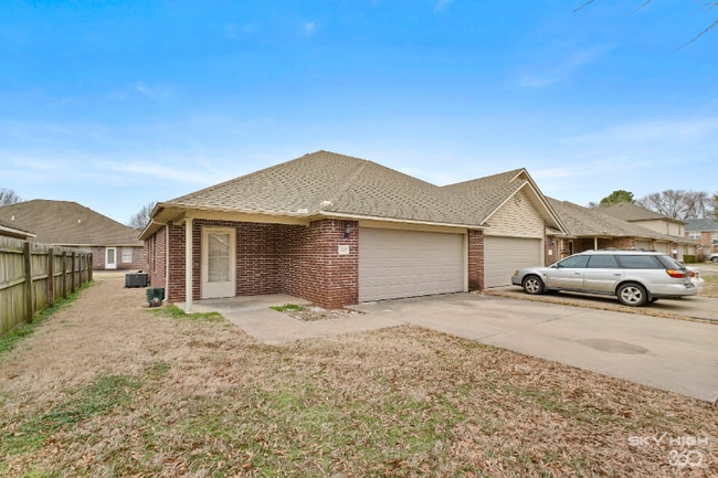 1667 Evening Shade Dr