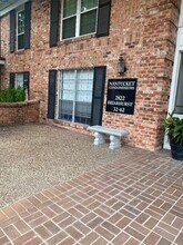 2822 Briarhurst Dr in Houston, TX - Building Photo - Building Photo