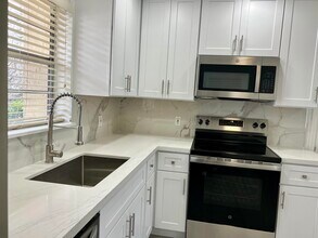 10821 N Military Trl in West Palm Beach, FL - Building Photo - Building Photo