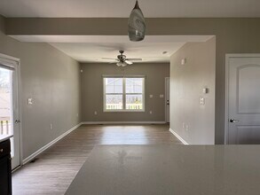 270 Mabdarin Dr in Martinsburg, WV - Building Photo - Building Photo