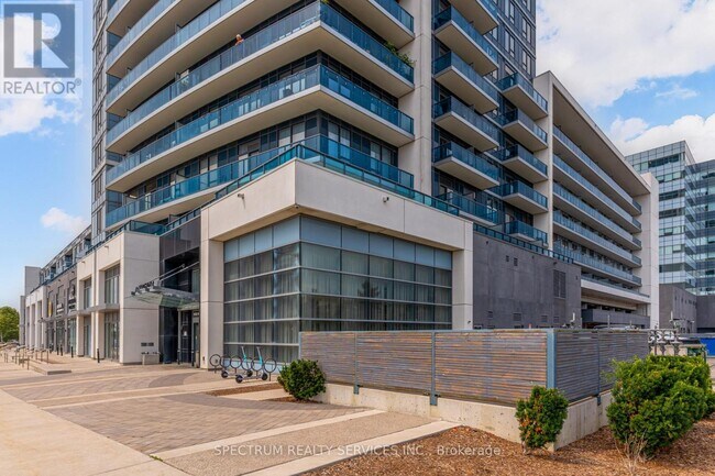 3600 Hwy 7 W in Vaughan, ON - Building Photo - Building Photo