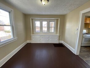413 Stanton Ave in Akron, OH - Building Photo - Building Photo