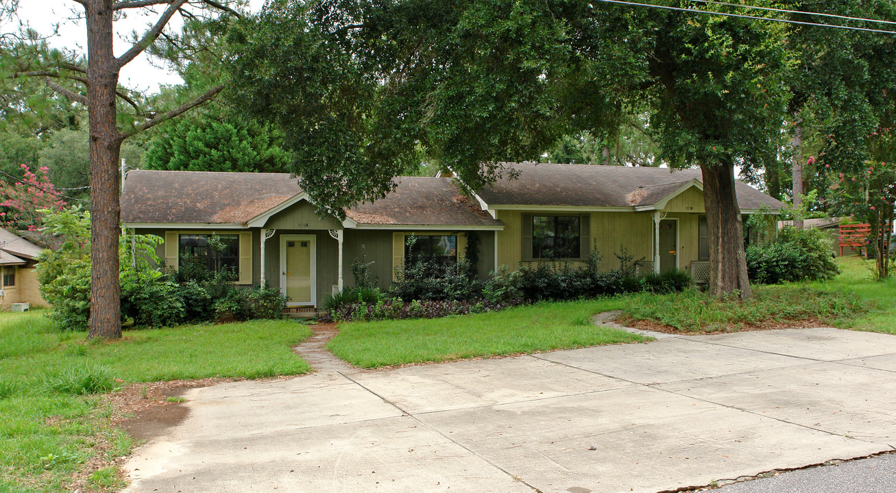 1571 Coombs Dr in Tallahassee, FL - Building Photo