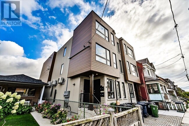 property at 19 Lappin Ave